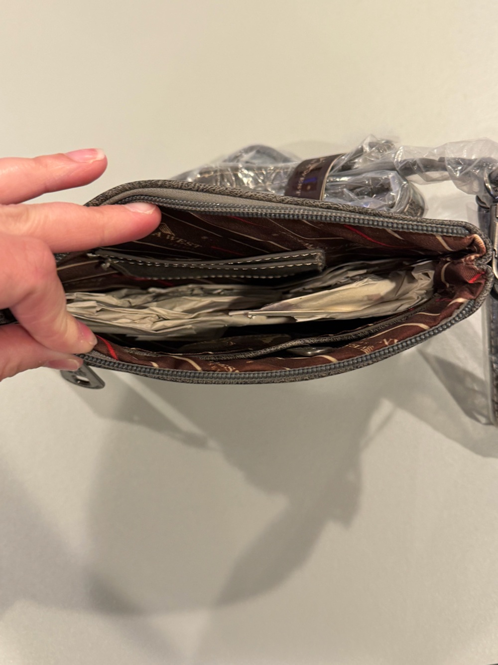 Montana West Aztec Collection Crossbody Clutch - Picture 10 of 10